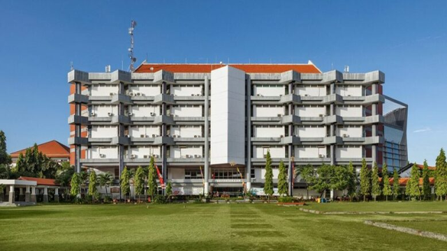 Universitas Terbaik Di Surabaya Dengan Layanan Fasilitas Terlengkap Di 2025